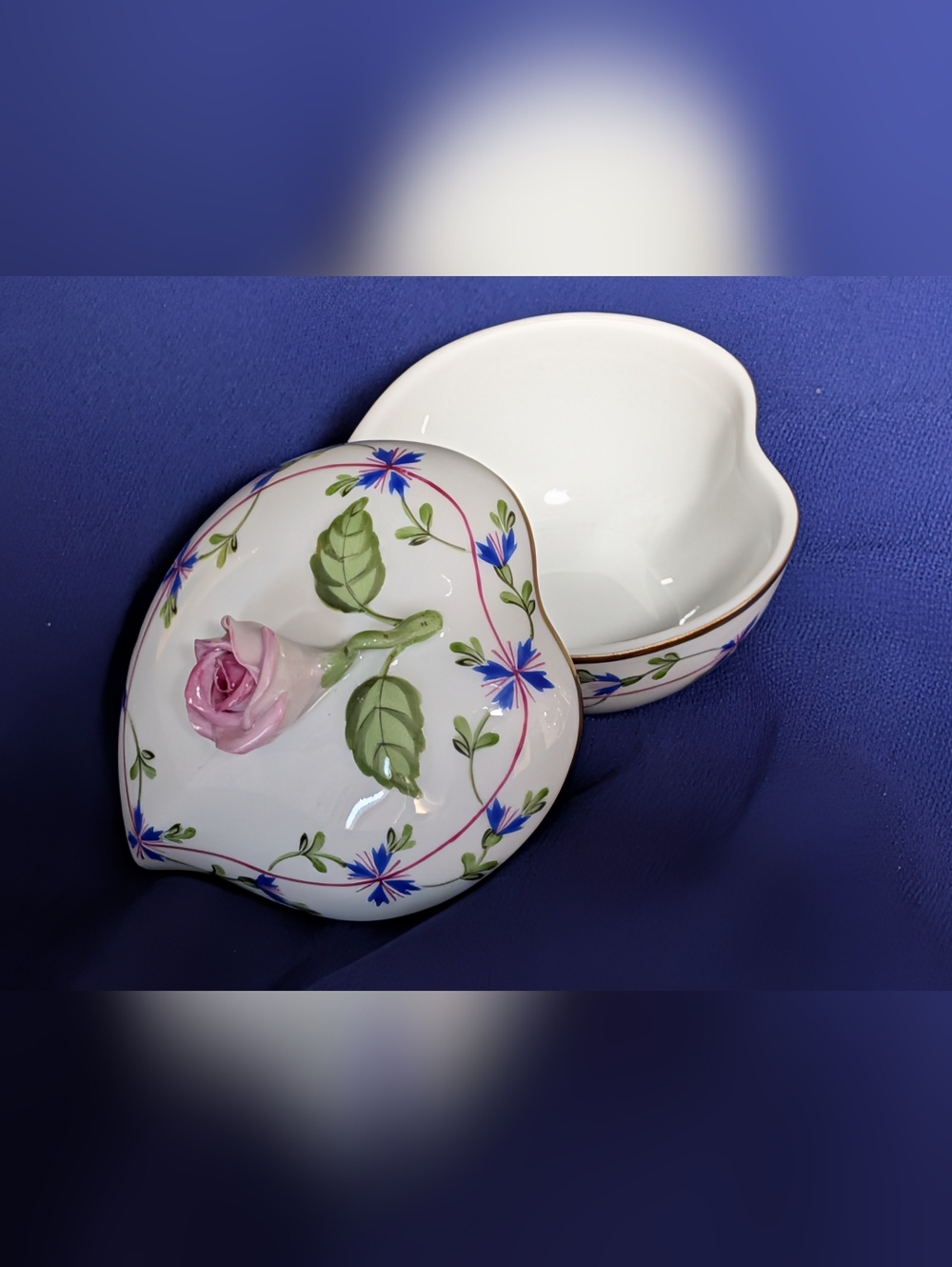 Vintage Herend Blue Garland Heart Bonbon With Rose Knob, Gold Trim, Hand Painted